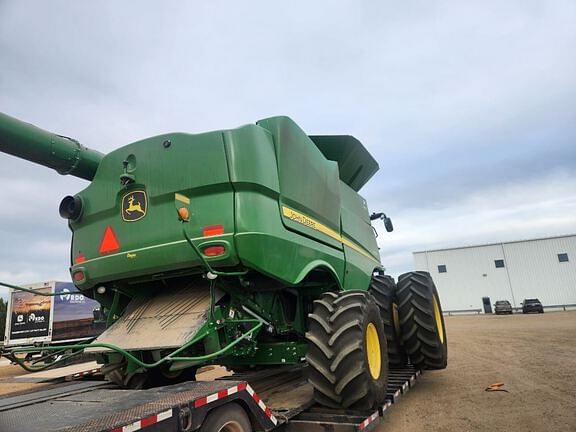 Image of John Deere S780 equipment image 2