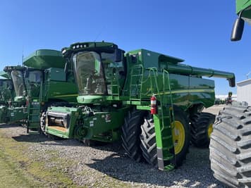 Main image John Deere S780