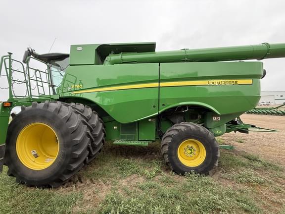 Image of John Deere S780 equipment image 3