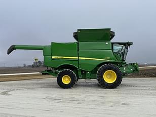 Main image John Deere S780 1