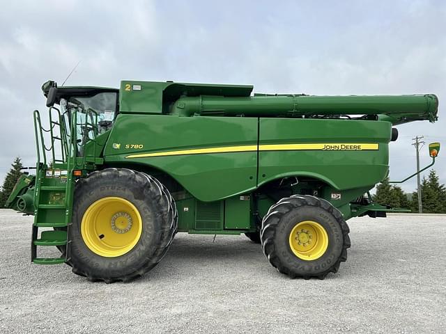 Image of John Deere S780 equipment image 2