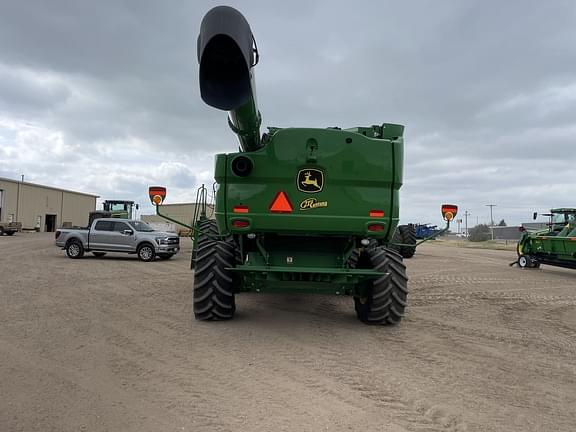 Image of John Deere S780 equipment image 4