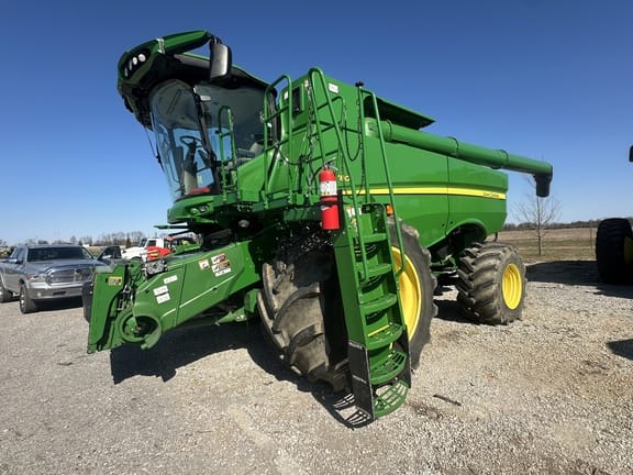 2021 John Deere S780 Equipment Image0