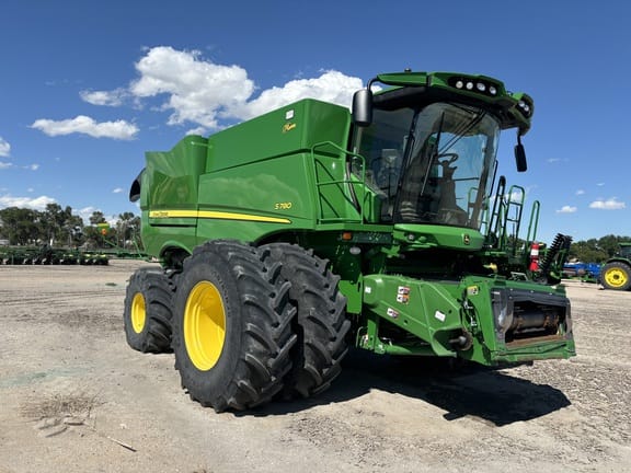 Main image John Deere S780