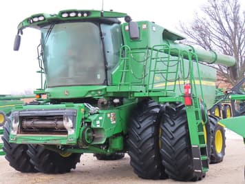 Main image John Deere S780