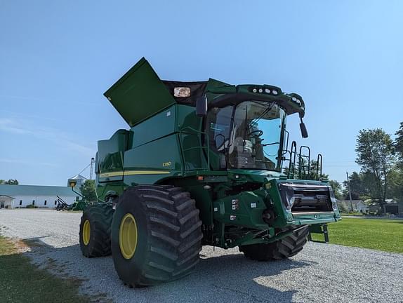 Image of John Deere S780 equipment image 1