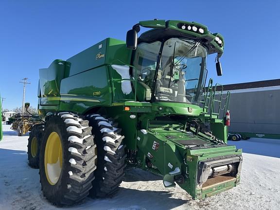 Image of John Deere S780 equipment image 1