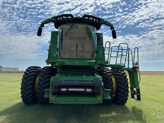Image of John Deere S780 equipment image 4