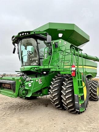 Image of John Deere S780 equipment image 2