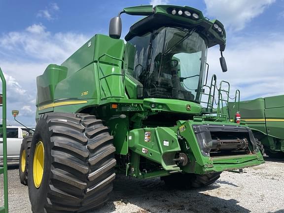 Image of John Deere S780 equipment image 1