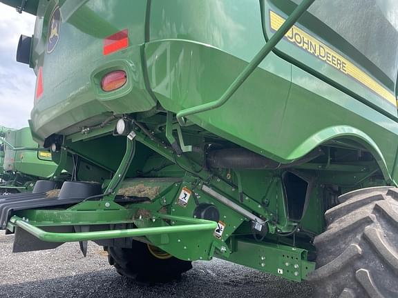 Image of John Deere S780 equipment image 4