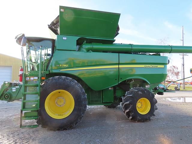 Image of John Deere S780 equipment image 4