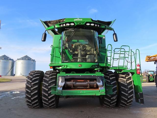 Image of John Deere S780 equipment image 3