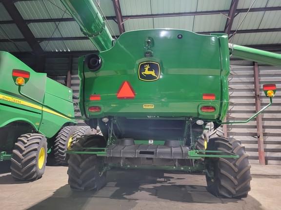 Image of John Deere S780 equipment image 4