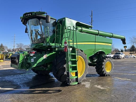 Image of John Deere S780 Primary image