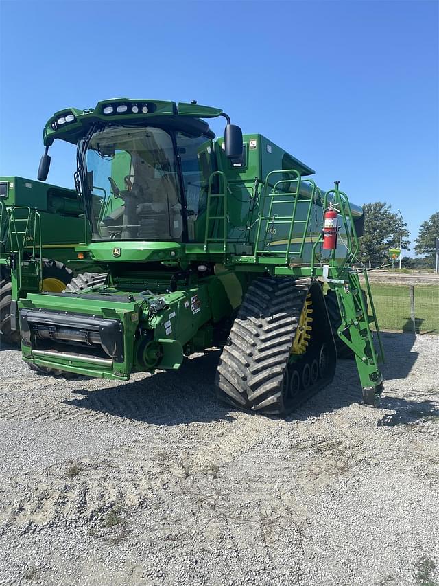 Image of John Deere S780 equipment image 1