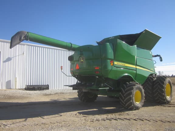 Image of John Deere S780 equipment image 4