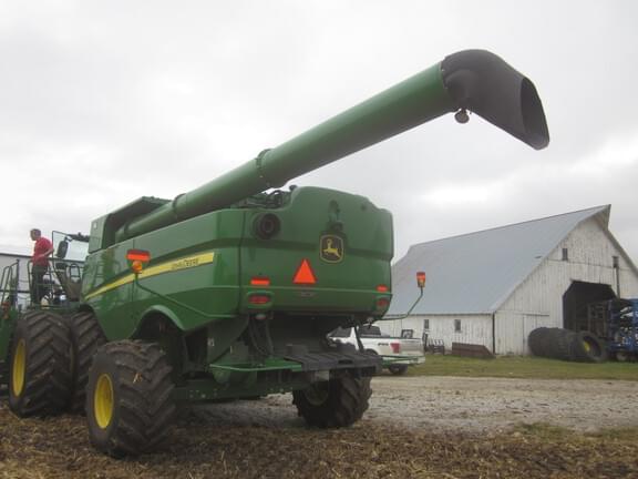 Image of John Deere S780 equipment image 3