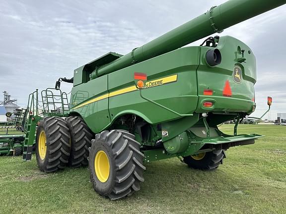 Image of John Deere S780 equipment image 3