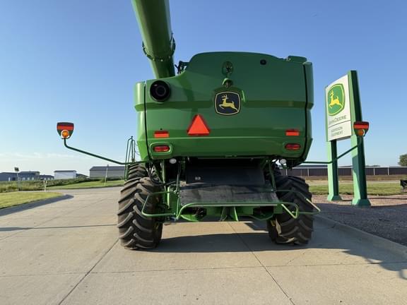 Image of John Deere S780 equipment image 3
