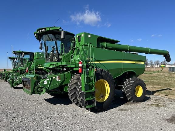 Image of John Deere S780 Primary image