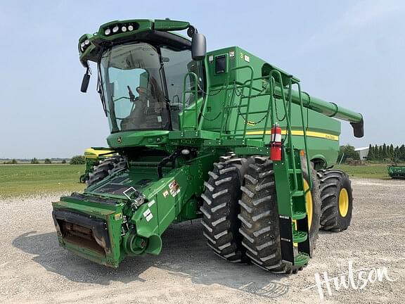 Image of John Deere S780 equipment image 1