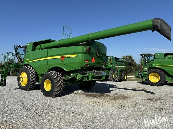 Image of John Deere S780 equipment image 2