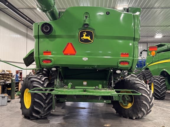 Image of John Deere S780 equipment image 4