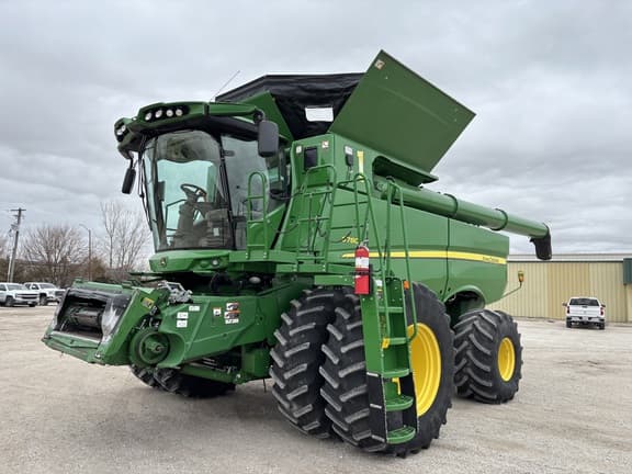 Image of John Deere S780 Primary image