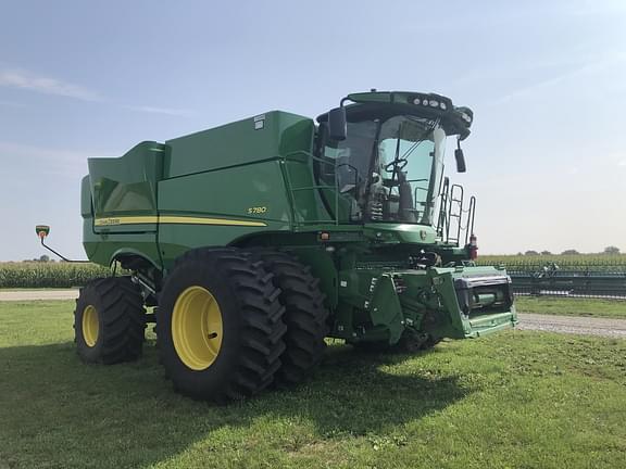 Image of John Deere S780 equipment image 2