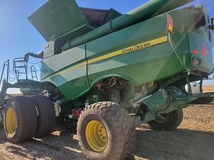 Main image John Deere S780 1