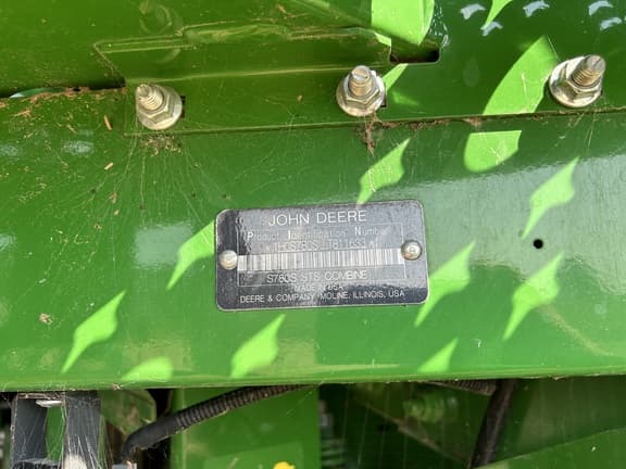 Image of John Deere S780 equipment image 2