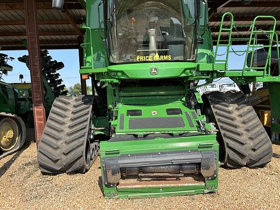 Image of John Deere S780 equipment image 1