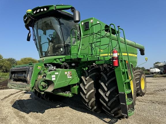 Image of John Deere S780 equipment image 1