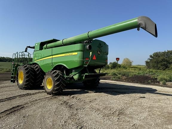 Image of John Deere S780 equipment image 3