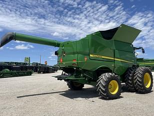 Main image John Deere S780 5