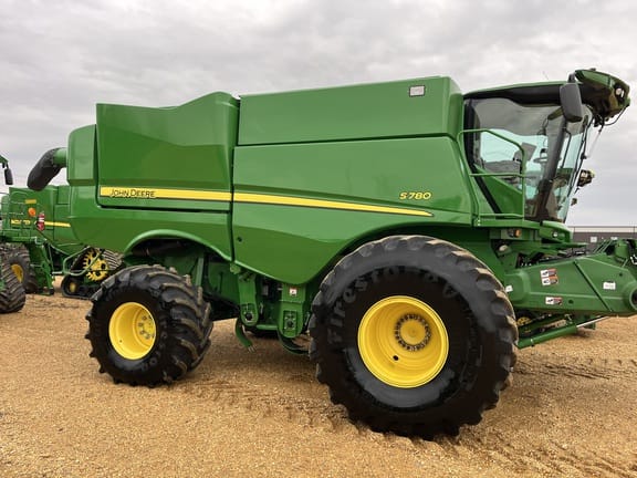 2021 John Deere S780 Equipment Image0