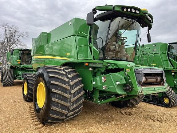 Image of John Deere S780 equipment image 2