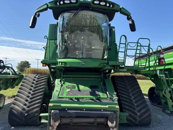 Image of John Deere S780 equipment image 3