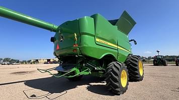 Main image John Deere S780 3