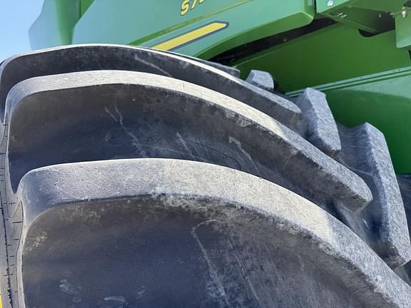 Image of John Deere S790 equipment image 4