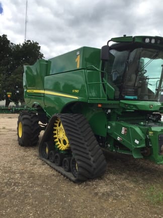 Main image John Deere S790