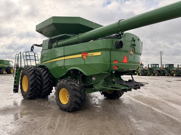 Image of John Deere S790 equipment image 4