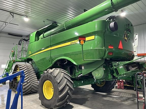 Image of John Deere S790 equipment image 3