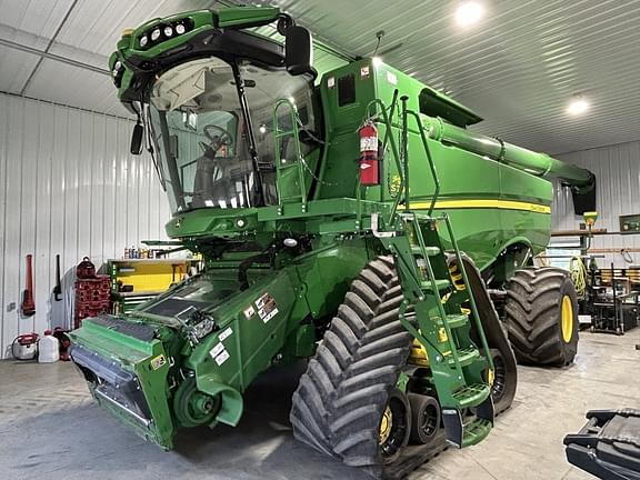 Image of John Deere S790 equipment image 2