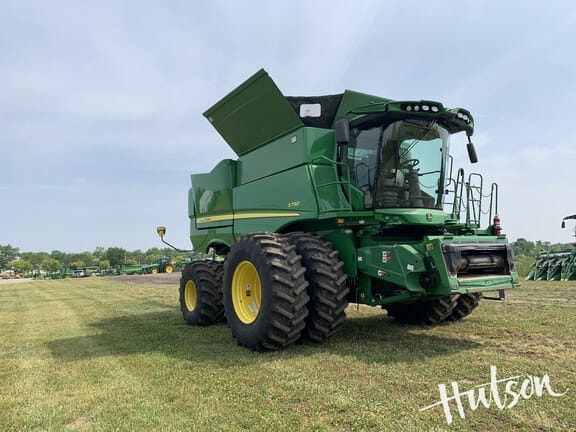 Main image John Deere S790