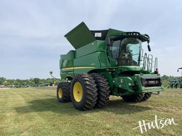 Main image John Deere S790