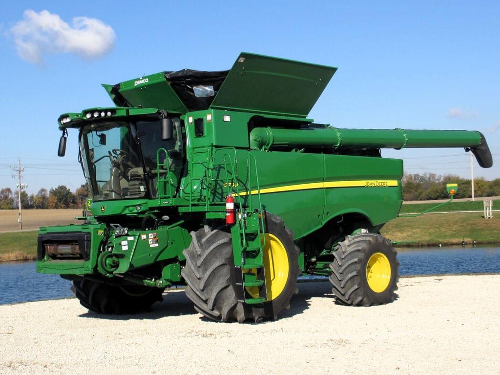 Image of John Deere S790 Primary image