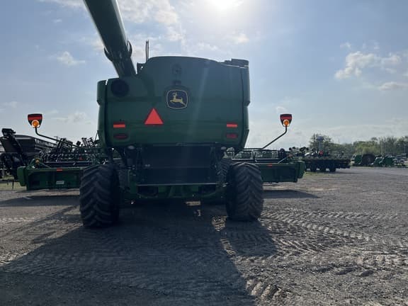Image of John Deere S790 equipment image 3