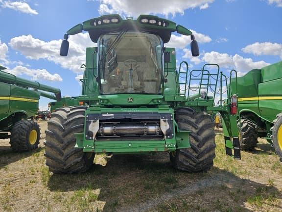 Image of John Deere S790 equipment image 1